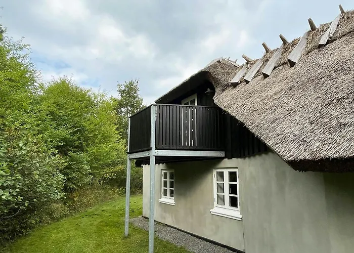 Cozy Thatched House At Hove Dom wakacyjny